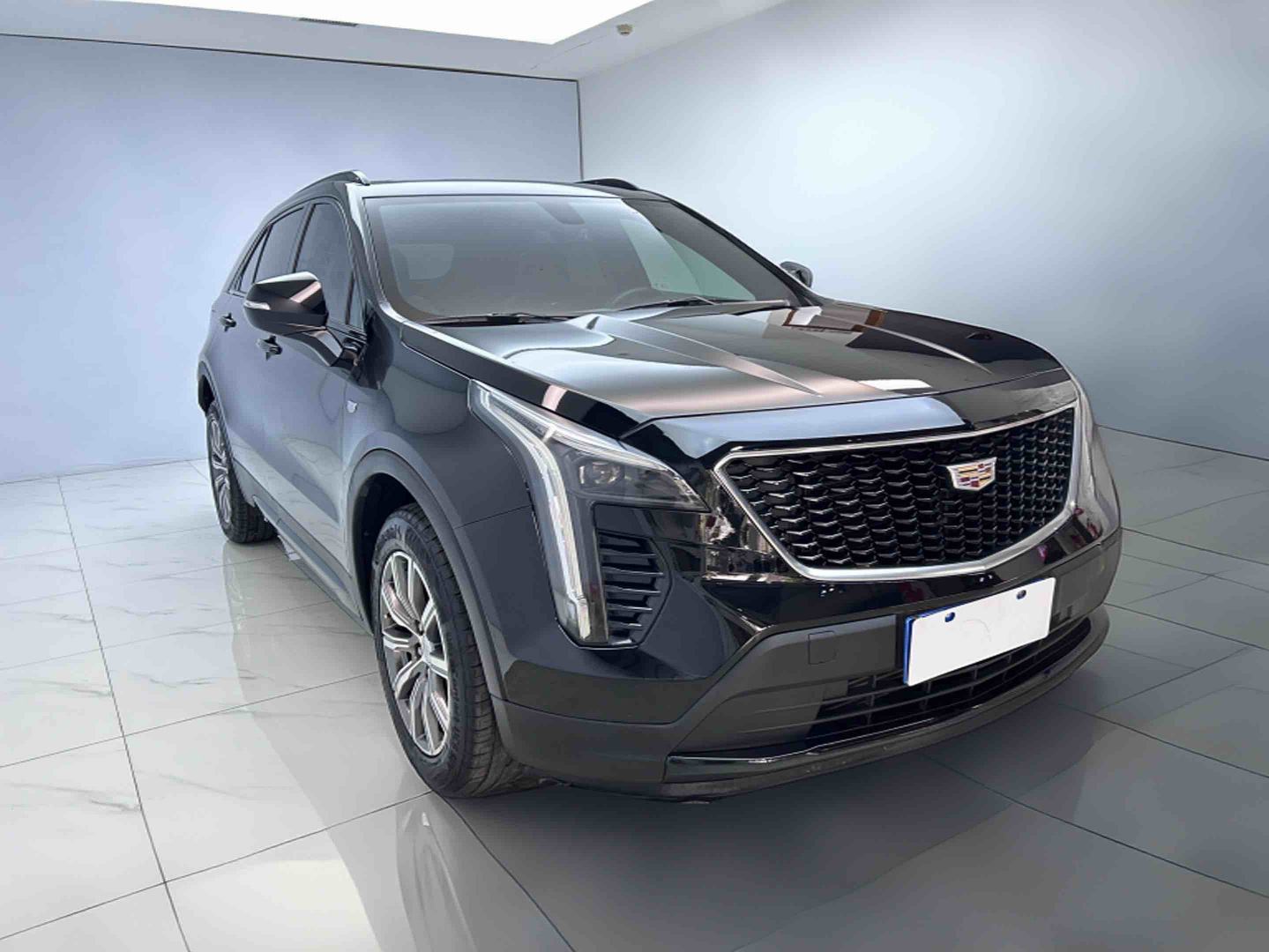 2018 Cadillac XT4 28T 2WD Luxury Sport