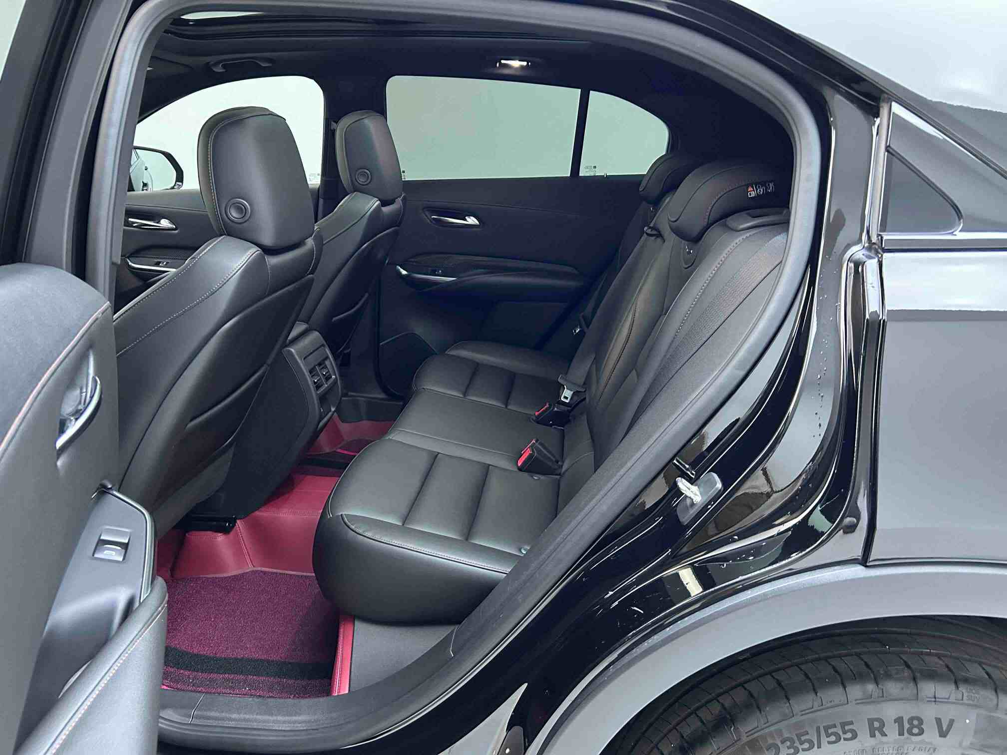 2018 Cadillac XT4 28T 2WD Luxury Sport