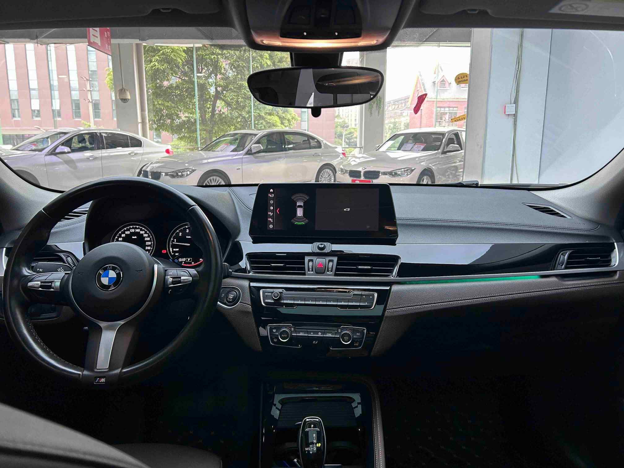 2022 BMW X2 sDrive25i M Sport Package