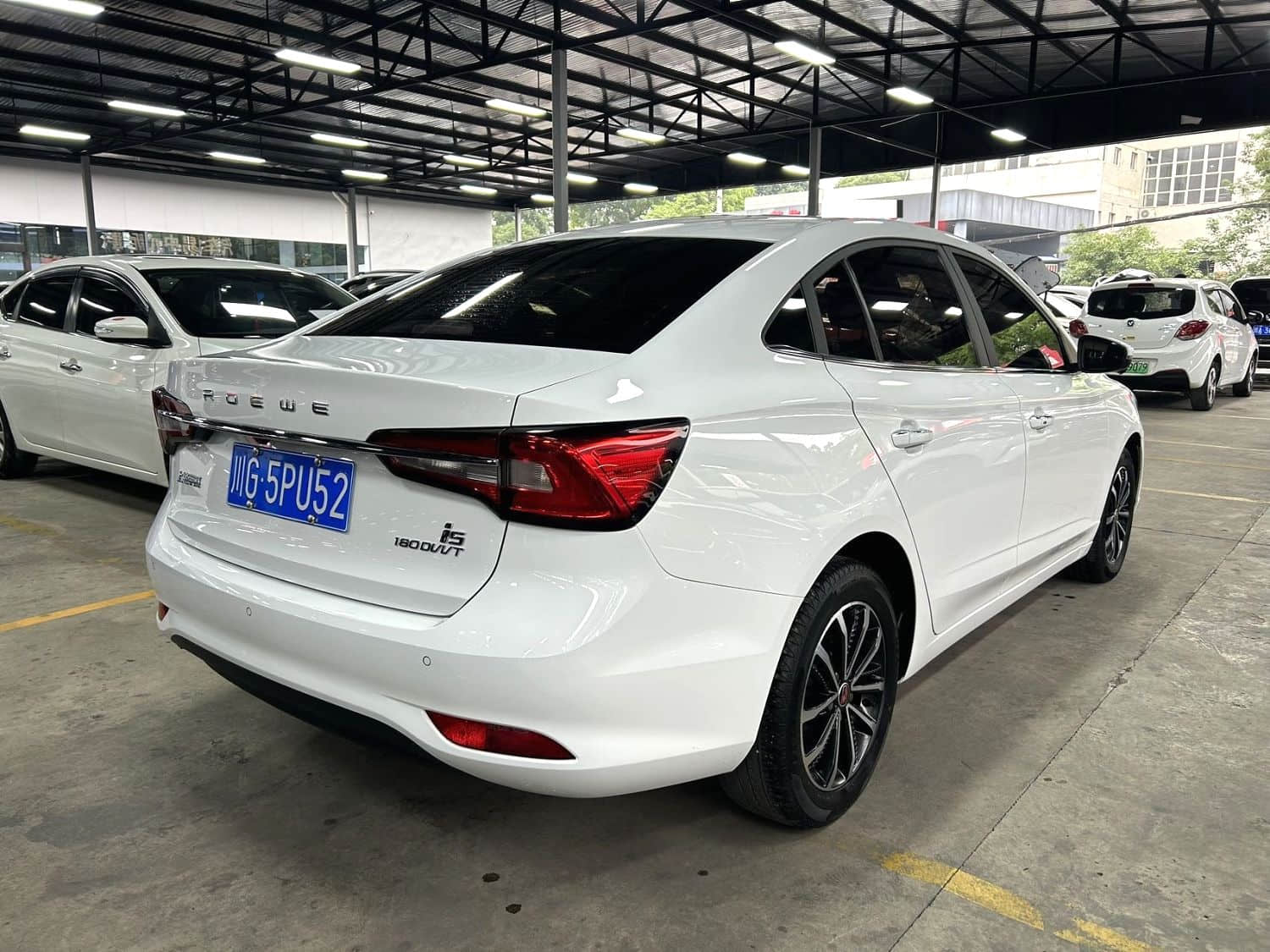 2021 Roewe i5 1.5L CVT Diamond Edition