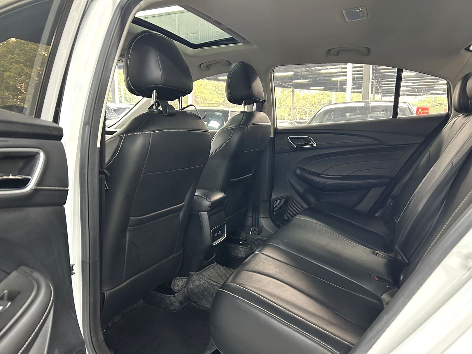 2021 Roewe i5 1.5L CVT Diamond Edition