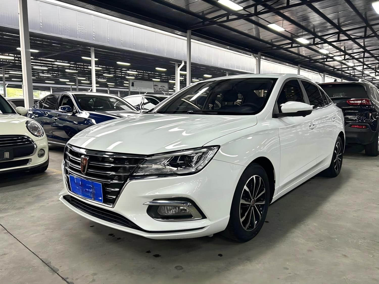 2021 Roewe i5 1.5L CVT Diamond Edition