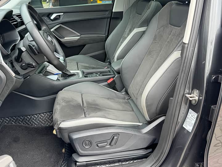 2022 Audi Q3 35 TFSI Sport Edition