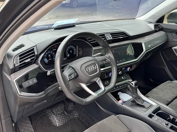 2022 Audi Q3 35 TFSI Sport Edition
