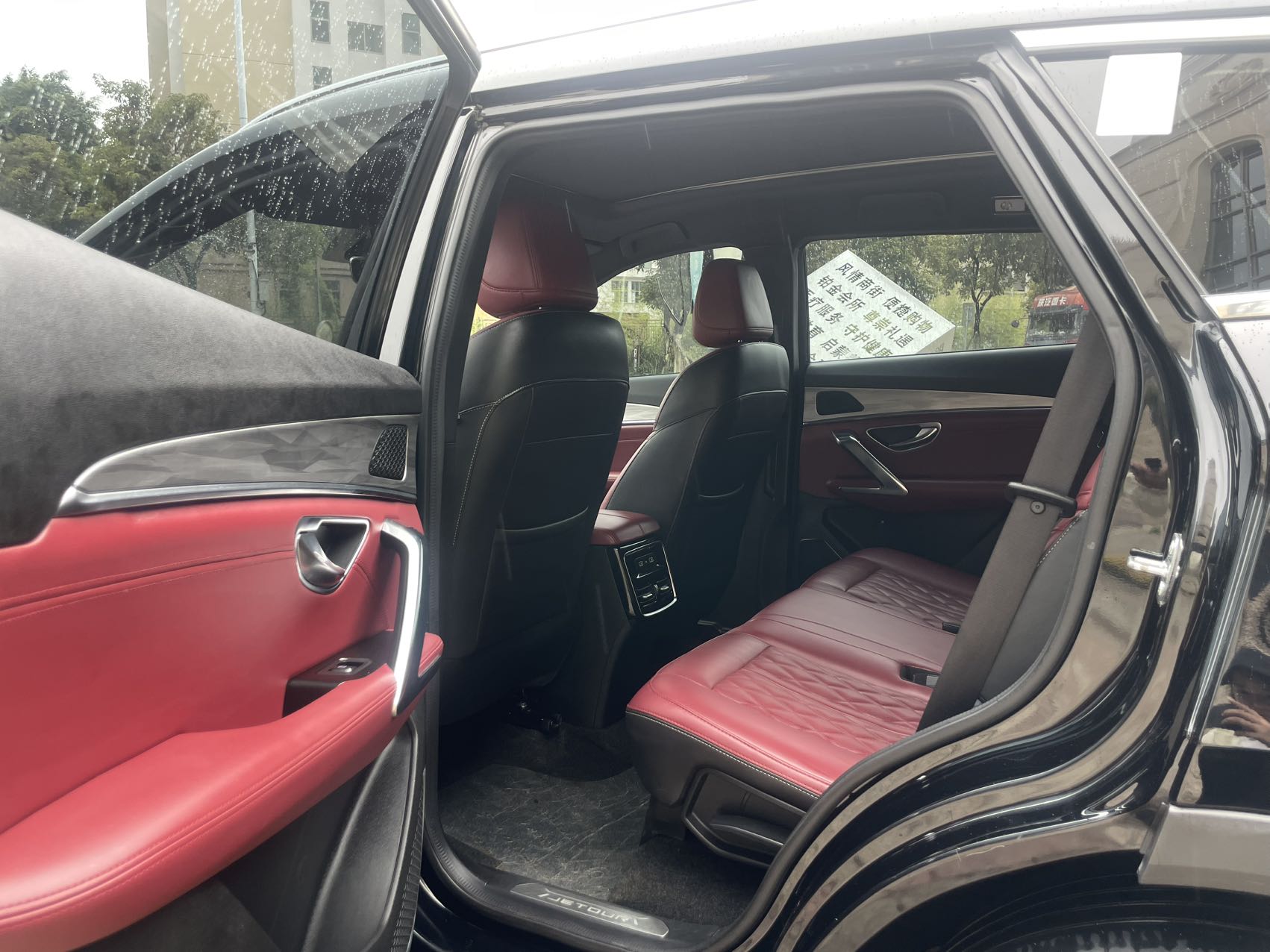 2023 Jetour X70 1.5T DCT Brave Plus 7-Seater