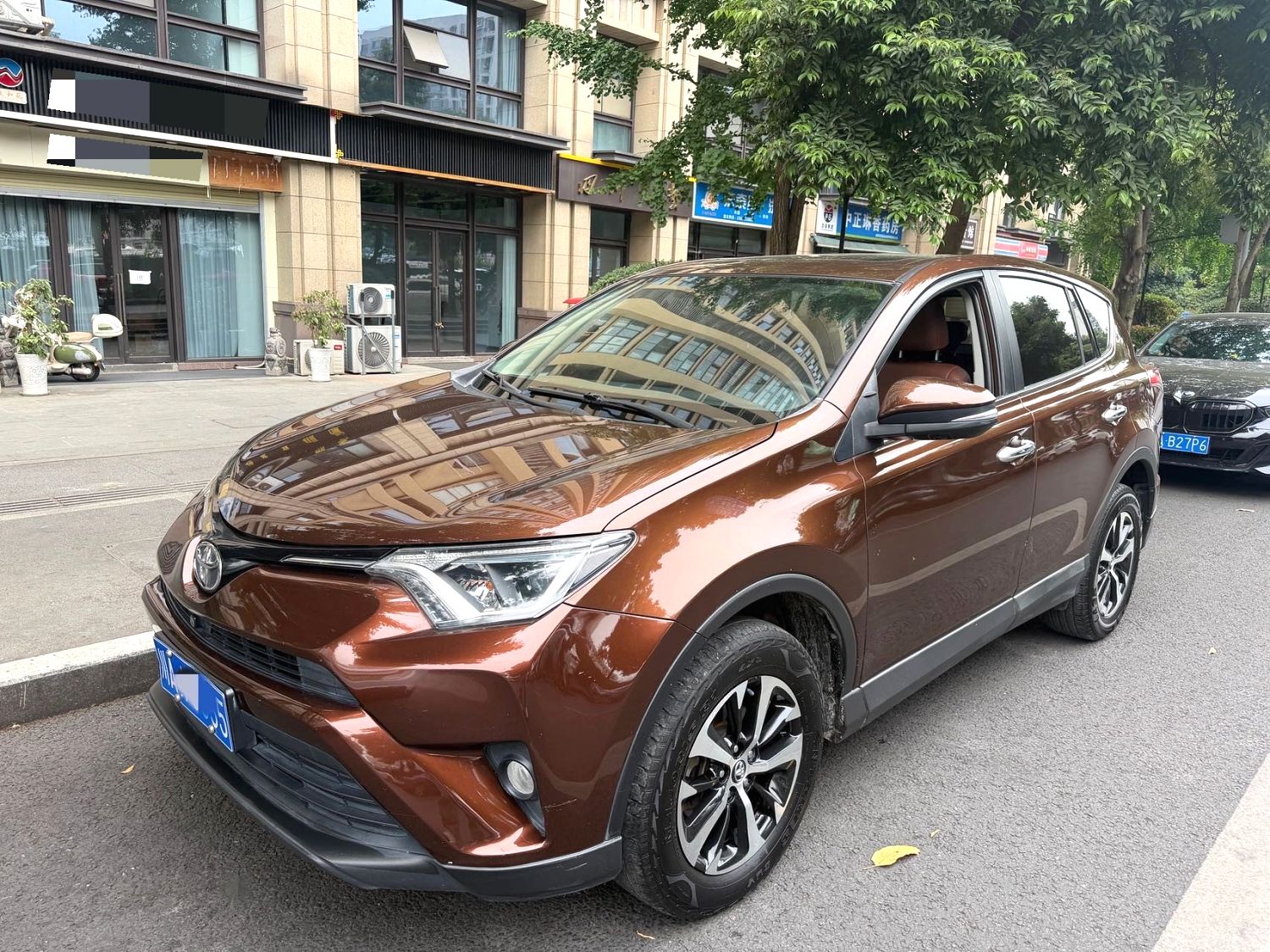 2015–2016 Toyota RAV4, Automatic