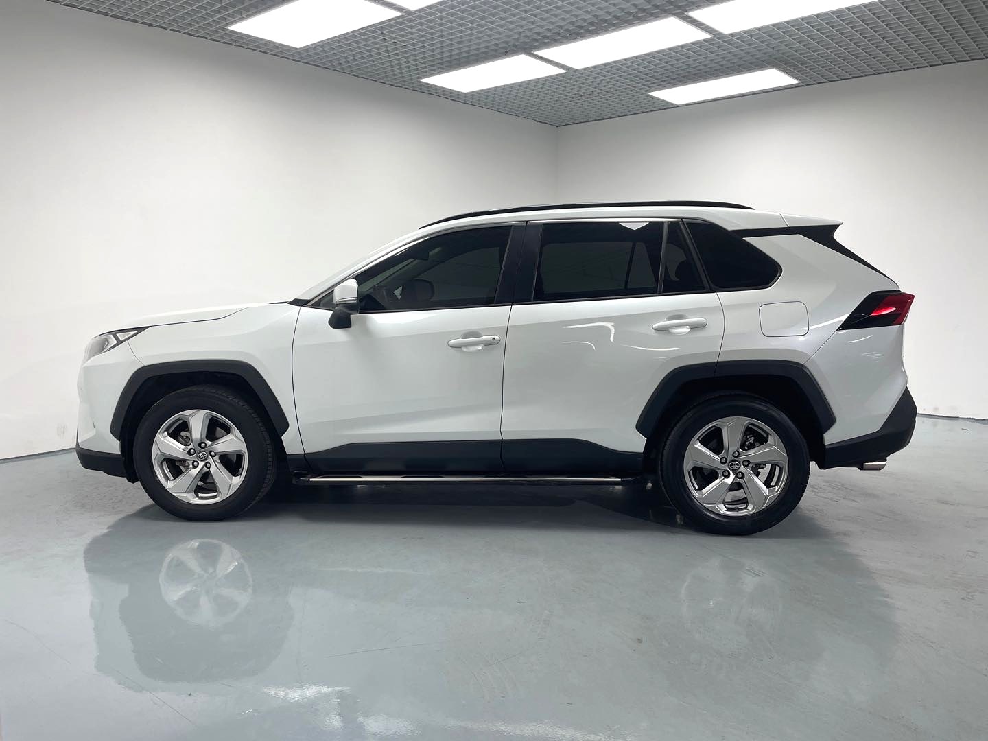 2020-2021 Toyota RAV4 2.0L FWD CVT