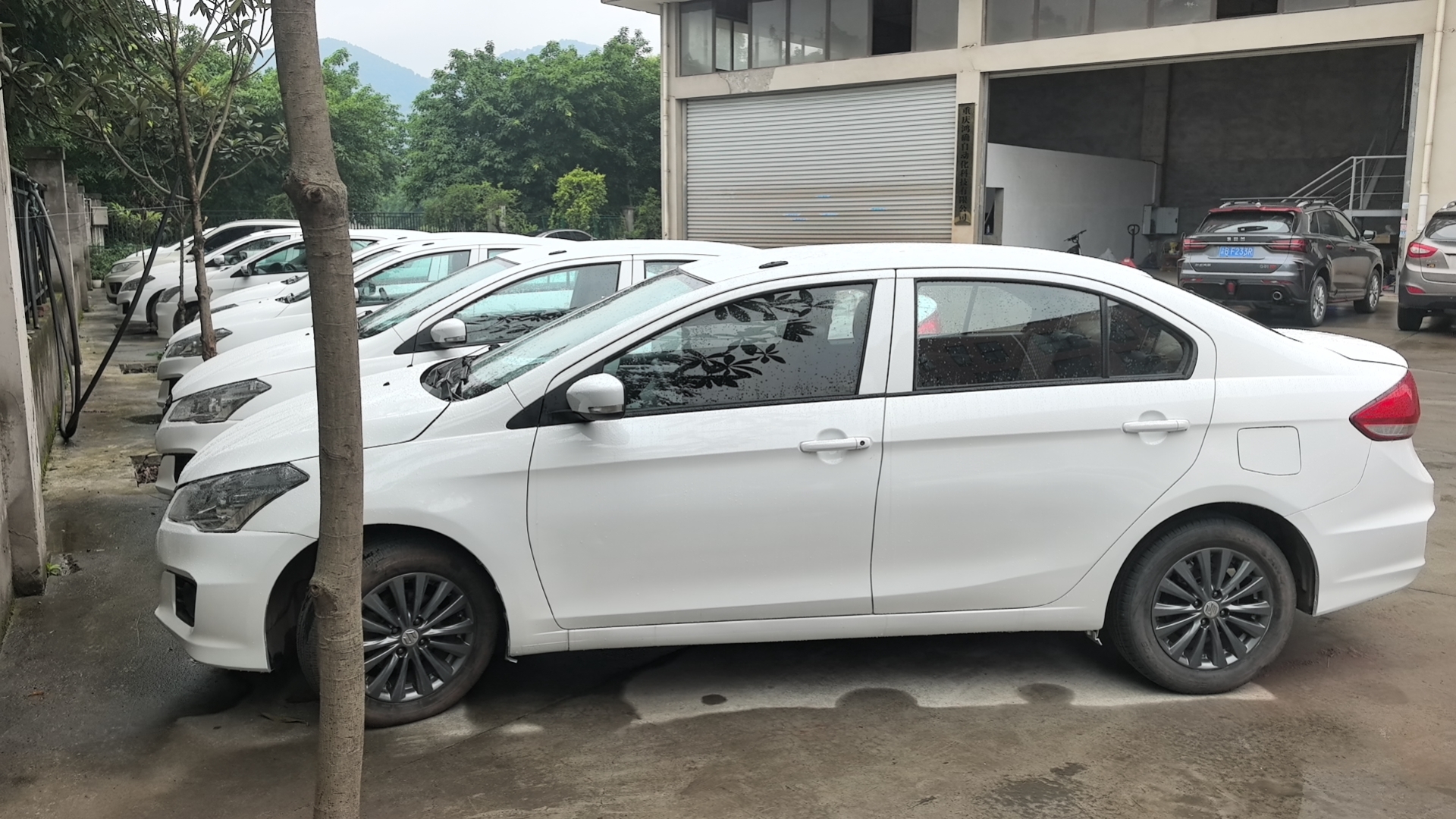2016 Suzuki Alivio 1.6L MT Dual Fuel (CNG & Gasoline)