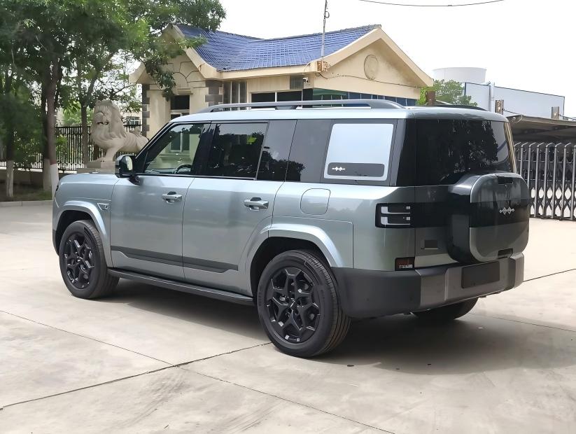 2025 Equation Leopard  Titanium 7 1.5T  190KM 4WD Ultra Version