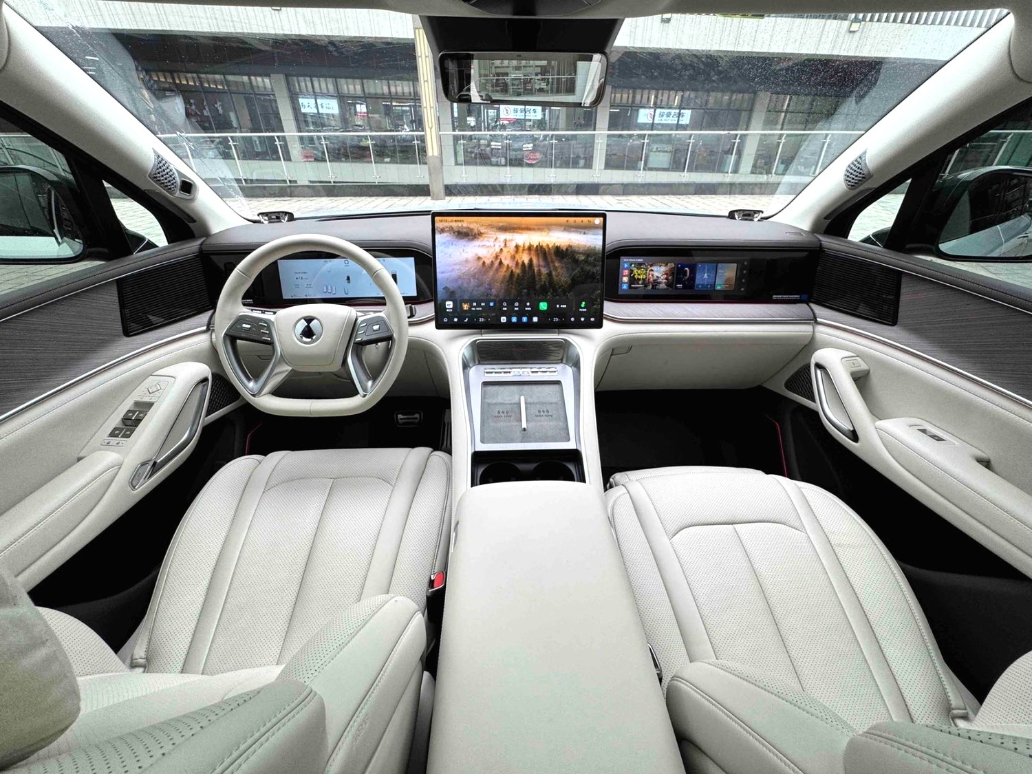 2025 Denza N9 2.0T CVT 1300 Flagship Automatic